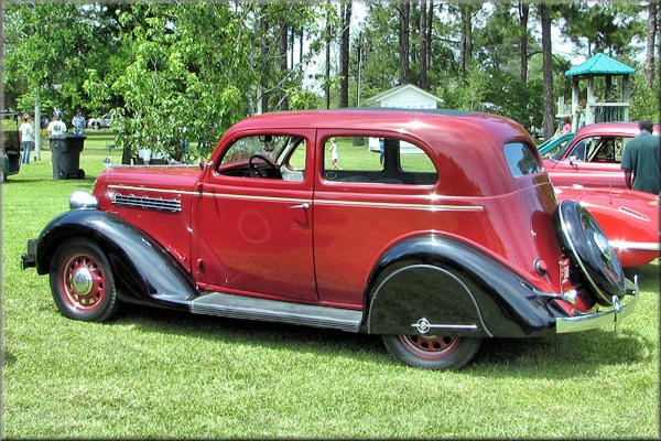 1935Plymouth